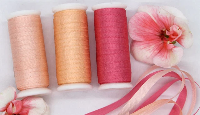 10 m Seidenbändchen zum Sticken, Silk ribbons, 4 mm breit, 100% Seide, auf Spule