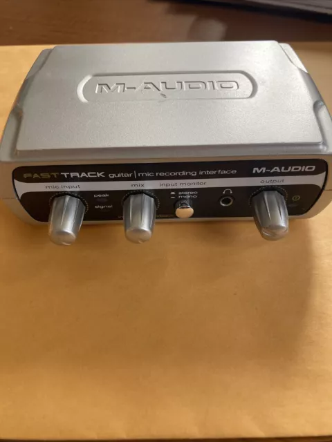 M-Audio Fast Track Guitar Instrument Mic Recording USB Digital Audio Interface