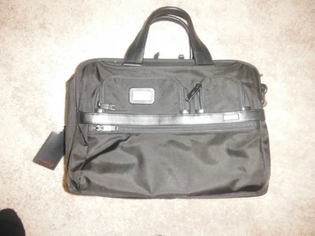 Tumi Black Alpha 2 FXT T-Pass Expandable Laptop Brief Bag # 26145D2 used