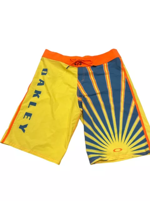 Oakley Yellow Orange & Blue Swimsuit Mens Size 34 Board Shorts