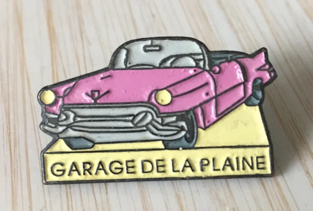 GARAGE 54 X 30 CM , 2 MOTEURS + éclairage NIL 1970