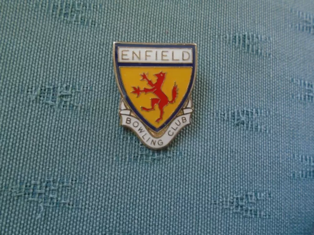 Enfield Bowling Club - Middlesex Enamel Bowls Pin Badge