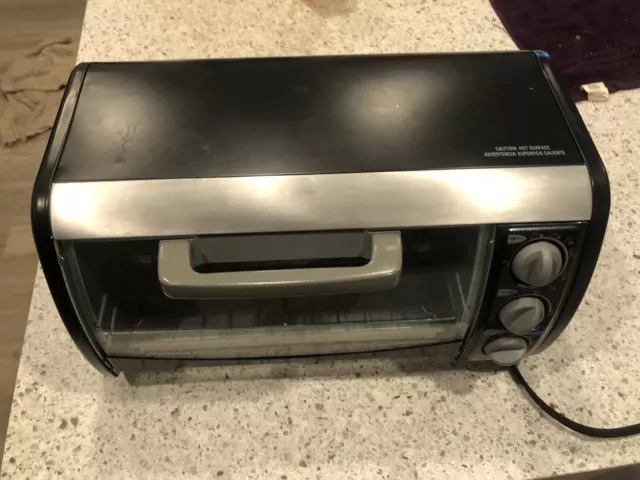 Vintage Black & Decker Toast R Oven Broiler T660D New Open Box
