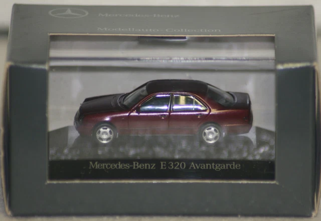 Miniature Herpa 1/87 Mercedes Benz E320 Avantgarde - Rouge - Voiture Mini