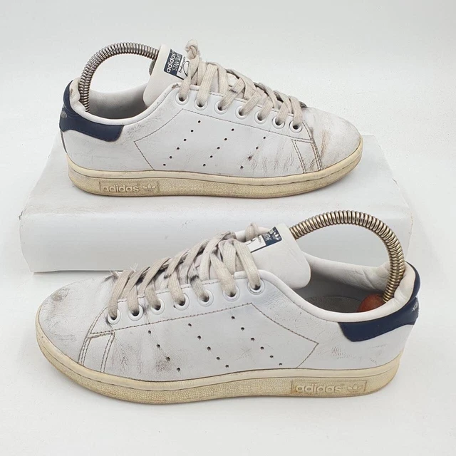 Adidas originals stan smith hotsell leather trainers in white m20325