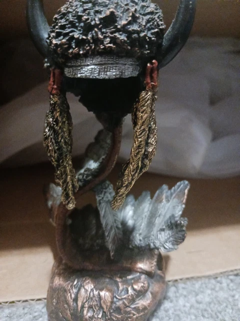 Limited Edition Legends Sculpture #450 Limited Edition Legends Sculpture #450