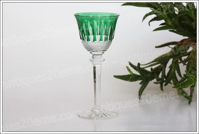 Verre à vin du Rhin en cristal de St Louis modèle Tommy vert - Roemer glass