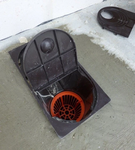 DOWNPIPE GUTTER SETTLER VERTICAL BLACK DRAIN PIPE hopper ø50 ø125 £10