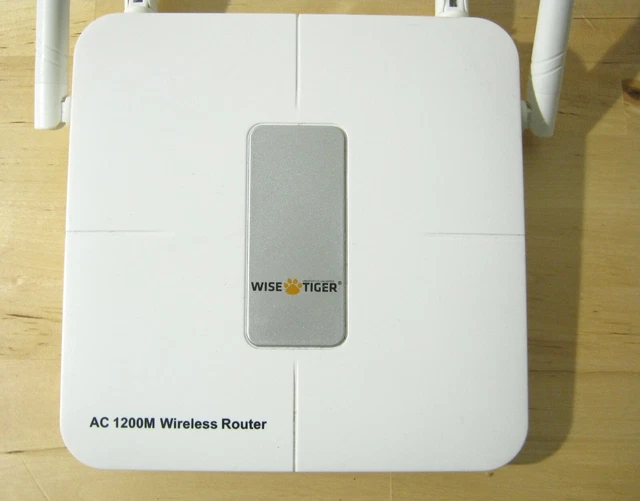 Wise Security Router WISE TIGER AC 1200M WT-RT8501 wireless Wi-Fi router w adapter cable ...