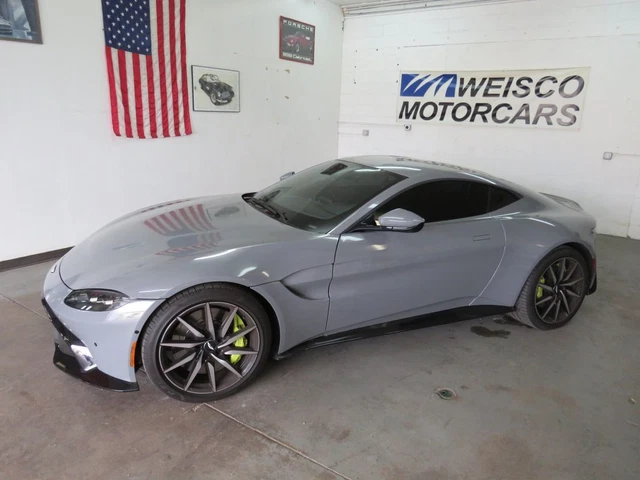 2020 Aston Martin Vantage Coupe Full custom wrap 2