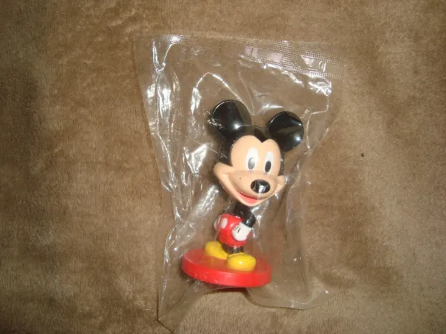 Exclusive Kellogg's PVC Disney Bobble Head Mickey Mouse 3.25" NIP