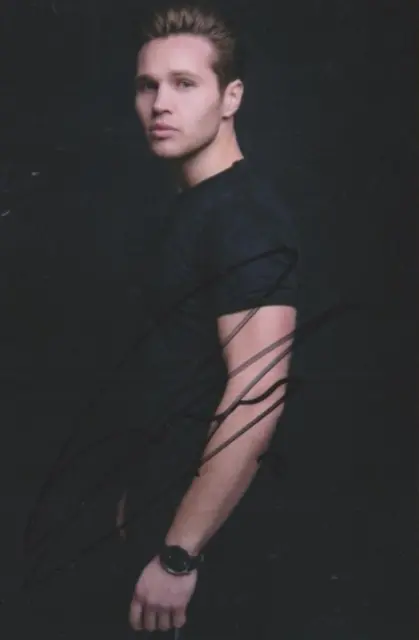 Danny Walters   **HAND SIGNED** 6x4 photo   ~   Eastenders   ~   AUTOGRAPHED