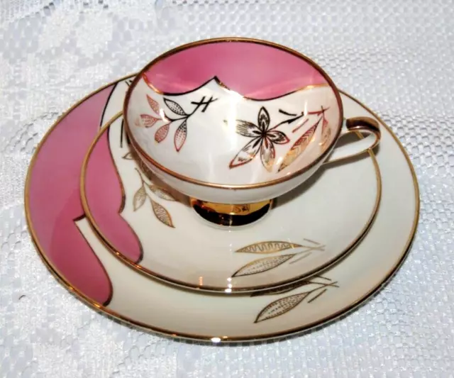 Beautiful Vintage Winterling Marktleuthen, Bavaria, Cup, Saucer & Side Plate