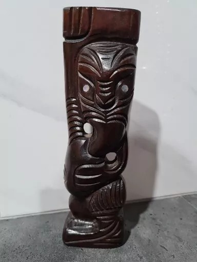 Vintage Māori Tribal Carved Wooden New Zealand Tiki Sculpture - 23cm