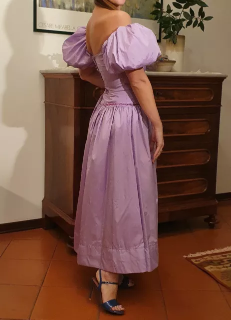 Abito da ballo - costume in taffeta lilla con bustino. Taglia 42.