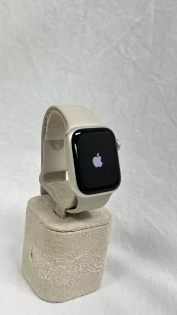 Apple Watch series 7 41mm Aluminum(A2475) Starlight Sport Band *iCloud* Apple Watch series 7 41mm Aluminum(A2475) Starlight Sport Band *iCloud*
