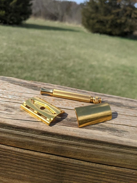 Beautiful Gillette 1946-1949 Thin Handle Ball End Gold Tech DE Safety Razor