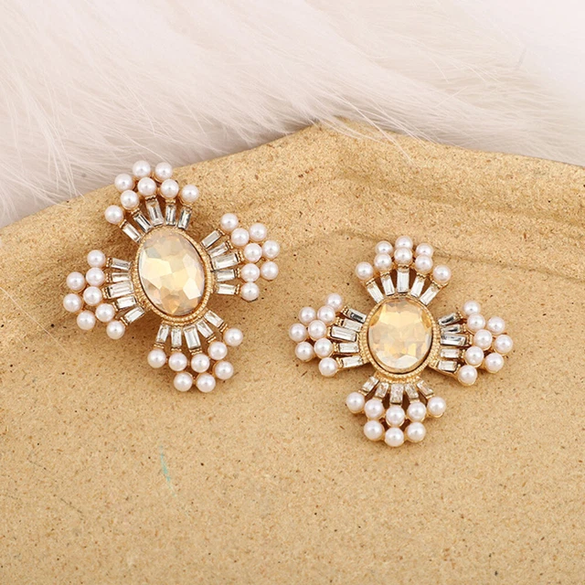 Broche décorative Pearl Baroque Broche Femmes Cross Brooch Pin Girl Vêtements