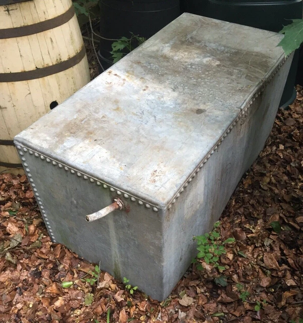 LARGE RECLAIMED GALVANISED Riveted Water Tank / Trough / Planter 47ins