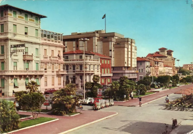 cartolina animata 1972 ITALIA LUCCA VIAREGGIO VIALE LUNGOMARE Italy postcard