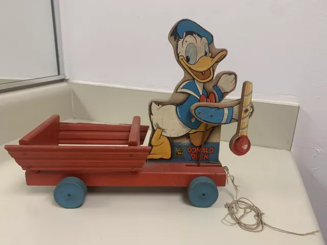 VINTAGE  1950s DONALD DUCK PULL CART DRUM MAJOR TOY | FISHER PRICE 432-532 US