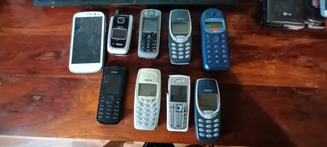 Job Lot Of Nokia And Other Phones 2