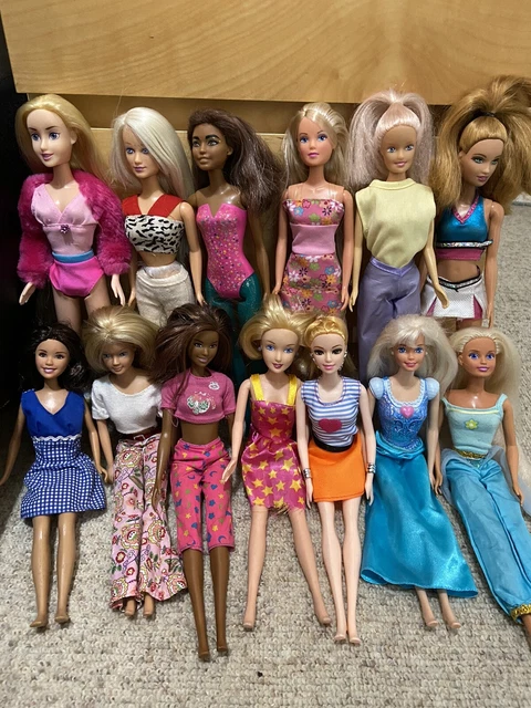 Pacchetto di 13 bambole Barbie Disney e altre per giocare o ristrutturare