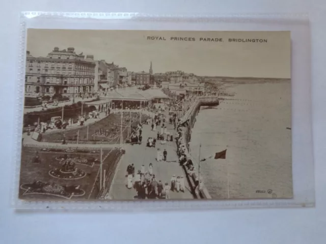 Royal Princes Parade, Bridlington - Real Photo - Unposted.