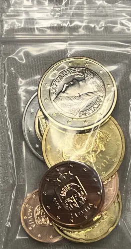 Lettland KMS 2014 lose aus der Rolle, unc. 1c - 2 Euro, 8 Münzen - im Beutel