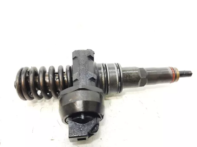 038130073AG injecteur pour VOLKSWAGEN GOLF V 1.9 TDI 2003 7072749