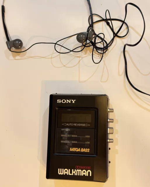 SONY Walkman WM B 47 B47 M II Cassette Player 80