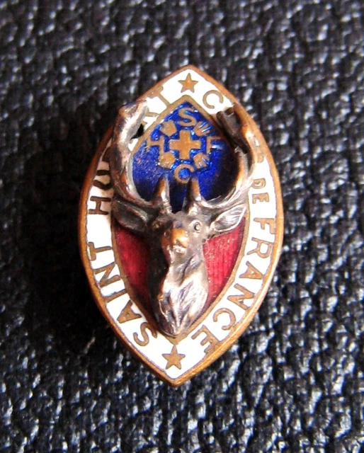 Broche Chasse Saint Hubert – Cerf, Croix, Cor, Argenté, France 1900-1930