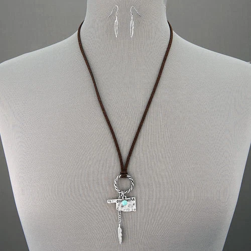 Brown Suede Oklahoma State Hammered Feather Pendant Necklace With Earrings