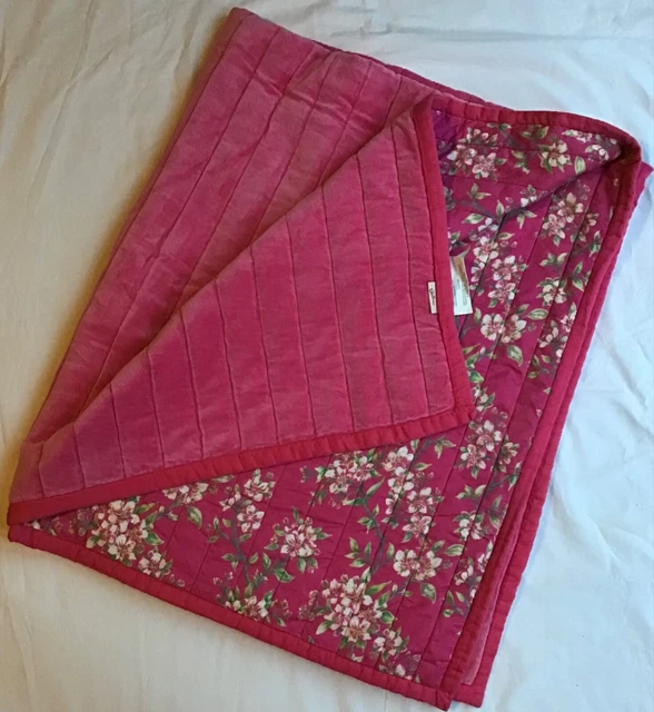 Joe Browns, Bellissimo lancio floreale in velluto rosa spesso, taglia 146x126 cm, in perfette condizioni
