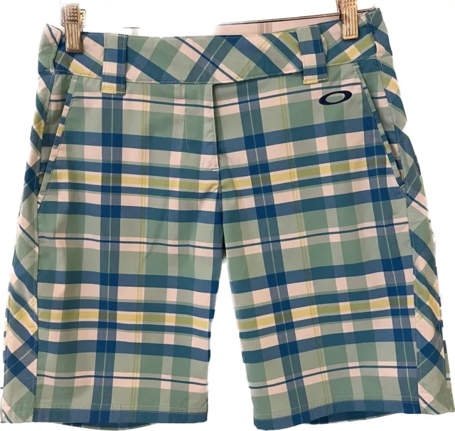 Oakley Women’s Golf Shorts Blue green White Plaid Shorts Size 4 Fun Festive Golf