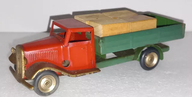 TRI-ANG MINIC Toys Tinplate 25m Delivery Truck & 4 Crates Made in ENGLAND 1950s