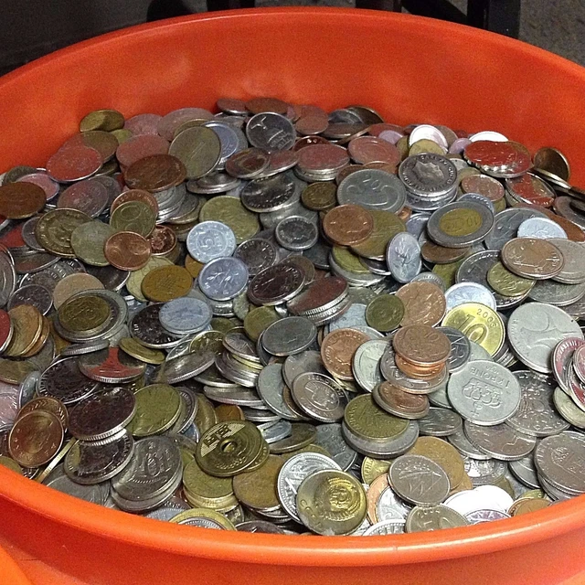 10 LBS MIXED FOREIGN COINS, Bulk World Coins by the Pound! Many