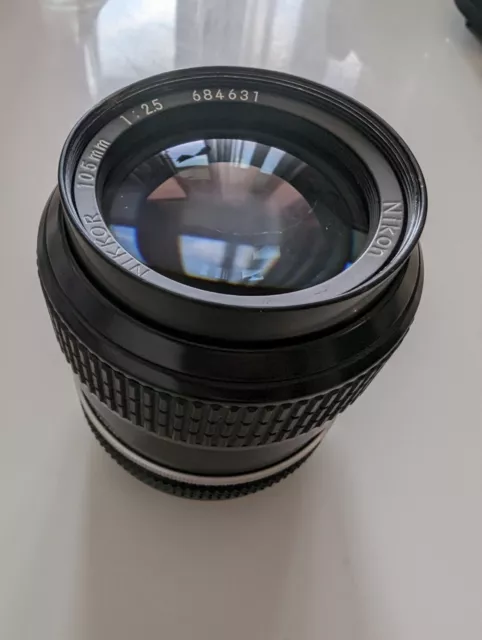 Nikon Nikkor 105mm F/2.5 Très Bel État.