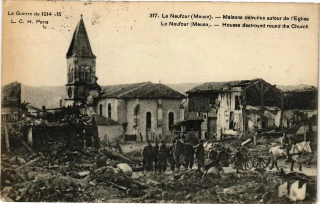 CPA Le Neufour-Maisons détruites autour de l'Eglise (231677)