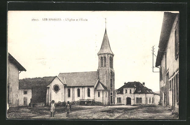 CPA Les Eparges, l´Eglise et l´Ecole