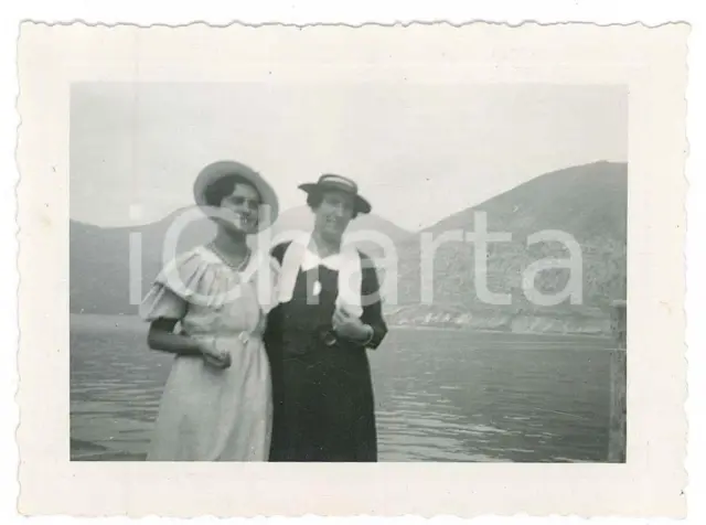 Settembre 1935 LAGO D'ISEO - Donne in riva al lago - Ritratto *Foto 10x8 cm
