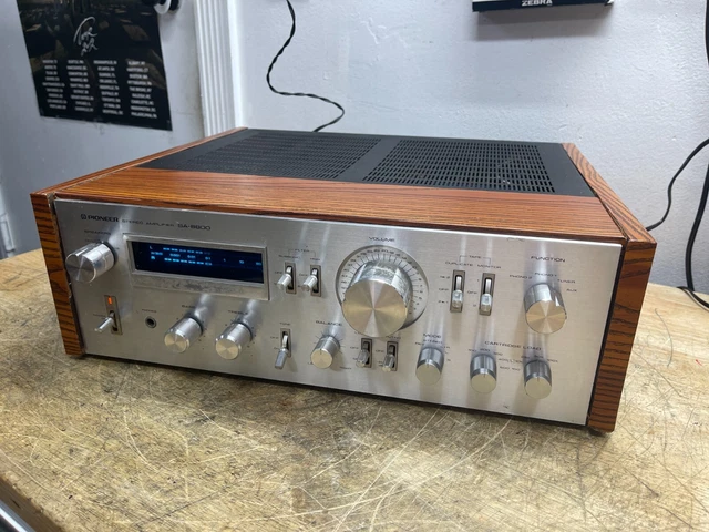 PIONEER SA-8800 Stereo Amplifier