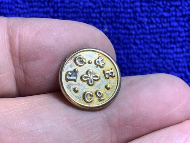 PACIFIC GAS & ELECTRIC RAILWAY (SACRAMENTO, CA) 15mm GILT CUFF BUTTON 1917 WBC