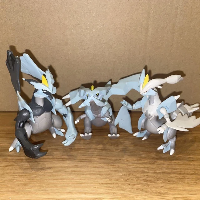 Zekrom & Reshiram Overdrive Pokemon Monster Nintendo Tomy Collection Figur  Toy.