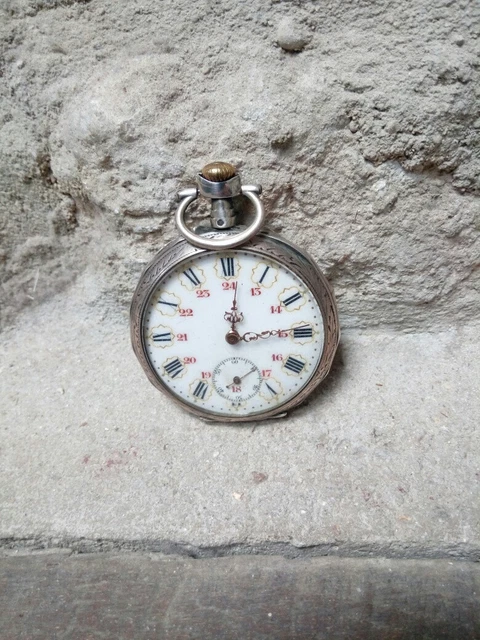 Montre à Gousset En Argent Massif 19ème Siècle - Diamètre 4,5 Cm - Occasion - Collector