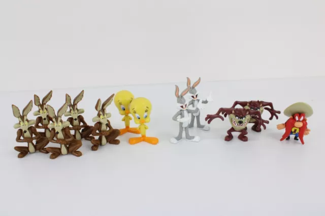 LOT OF VINTAGE Kinder Surprise LOONEY TUNES Figures Toys Bugs
