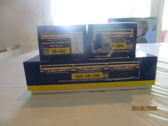 Ree Modeles VB480 – Voiture UIC Couchette SNCF B9c9x – Époque IV – Train HO