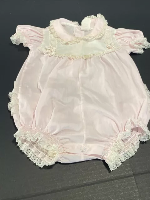 Vintage Bryan Baby Bubble Romper SZ Med 6/9 MO Ruffle Butt Lace Trim Summer Pink