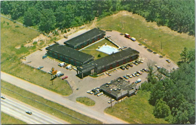 Coachlight Inn Jackson MS Aerial View Pool Autos Mississippi postcard H399