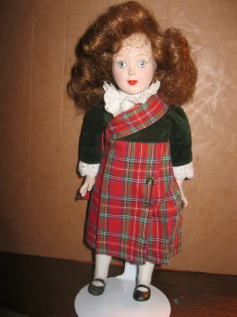 Danbury Mint - Dolls of the World - Suisan - Representing Scotland doll